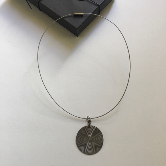 Silver-Tone Swirl Wire Necklace - Picture 1 of 8